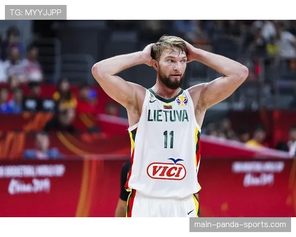 巴伦西亚净胜球负11个，攻防两端均处于联赛中下游水平